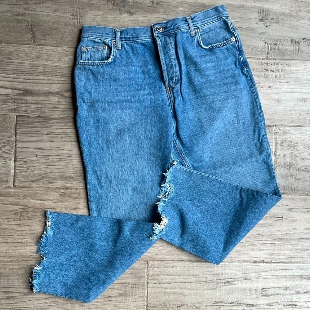 We The Free Oversized Wide Leg Jeans Frayed/Cropped Hem Medium Blue Cotton SZ 29